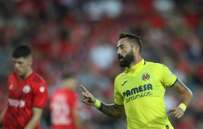 José Luis Morales celebra su tanto anotado desde los once metros y que ponía el 0-1 en el marcador