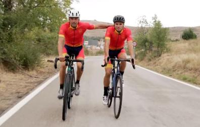 Luis Enrique y Aitor Unzué durante la convocatoria de España