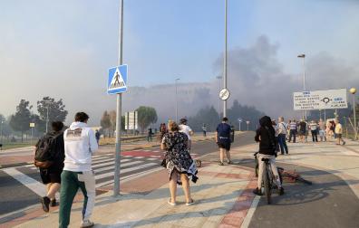 Fotos del incendio en el monte Ezkaba. /