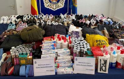 Productos textiles y cosméticos incautados por la Policía Nacional