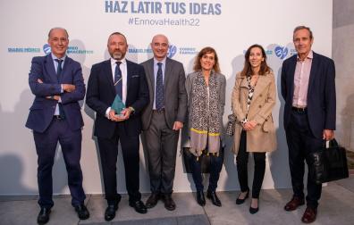 De izquierda a derecha; Alfonso Bañón (Universidad de Navarra), Francisco Ruiz (MERCK), Ignacio Gil (Universidad de Navarra), Pilar Villacorta (IBM), Patricia Herranz (MERCK) y Juan Carlos Sánchez (IBM)