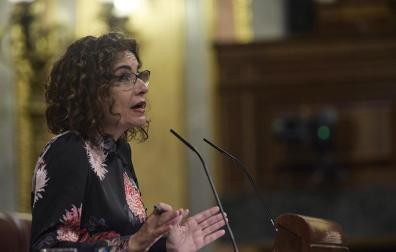La ministra de Hacienda, María Jesús Montero, este jueves en el Congreso