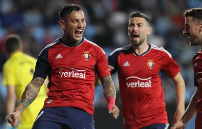 Celebración del gol del Chimy Ávila