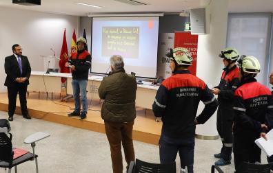 Bomberos entran con sus reivindicaciones en la jornada