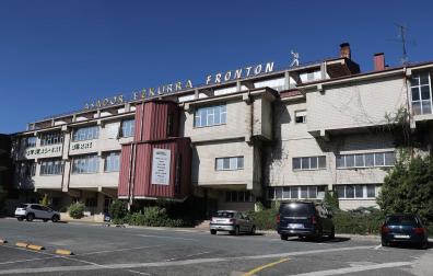 Una imagen exterior del frontón Euskal Jai Berri de Huarte
