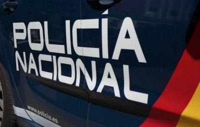 Un vehículo de la Policía Nacional