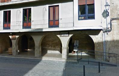 Administración de la plaza Carlos III El Noble de Olite
