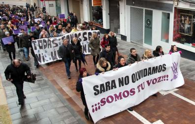 Fotos de la manifestación en Tudela en recuerdo a Sara Pina.
