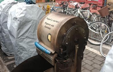 Buzón de recogida neumática dañado en San Nicolás
