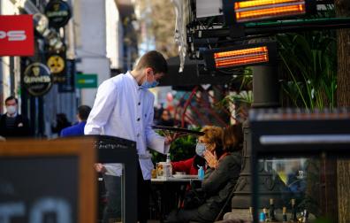 La hostelería acusó el mayor descenso de afiliación en enero con 43.118 afiliados