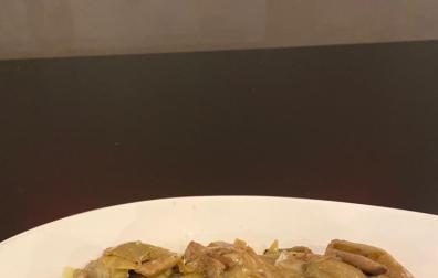 Estas alcachofas salteadas con trigueros y hongos se pueden disfrutar en el New Trujal.