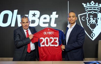 Fran Canal, director general, y Corey Plummer, de OlyBet.