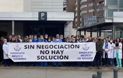 Concentración de médicos solicitando mejoras
SINDICATO MÉDICO DE NAVARRA
18/01/2023 Concentración de médicos de Navarra, que apoyan ir a la huelga el 1 de febrero.