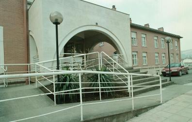 En la imagen de archivo, acceso a la Residencia Aita Barandiaran, de Alsasua.