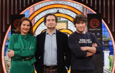 Samantha Vallejo-Nágera, Pepe Rodríguez y Jordi Cruz, presentadores de 'MasterChef'
