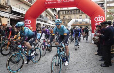 Salida este sábado de la vigésimocuarta edición del Gran Premio Miguel Induráin, una carrera que se celebra en Estella y que en esta ocasión cuenta con un recorrido de 203 kilómetros y cuatro puertos