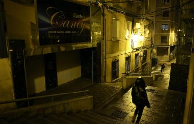 Acceso a la discoteca Caney situada en las escaleras entre las calles Abejeras y Río Ega en Pamplona, donde se produjo la agresión
