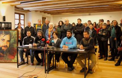 Rueda de prensa de la familia de Mikel Zabalza, miembros de la plataforma Mikel Zabalza Gogoan y de la Red de Torturados