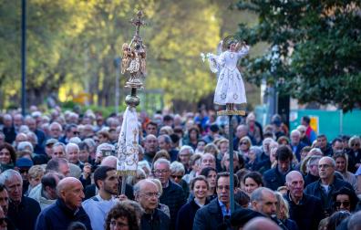 A: Jesús Caso
F: 17.04.2023
P: 
L: Pamplona
T: Llegada del ängel de Aralar. Paseo del doctor Arazuri.