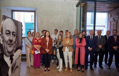 Imagen de la inauguración de la exposición ‘Tomás Caballero. Vida y asesinato’, en el Palacio del Condestable de Pamplona.
