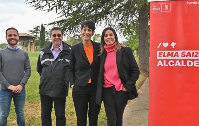 La candidata del PSN al Ayuntamiento de Pamplona, Elma Saiz, en un acto electoral este martes