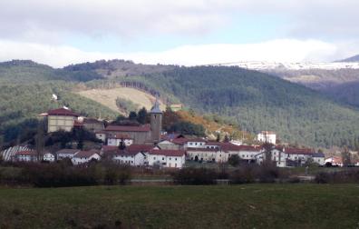 Vista de la localidad de Erro