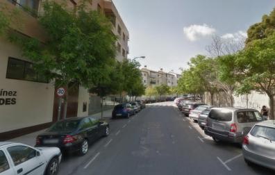 Calle Mauleón de Tudela, donde encontraron al hombre dormido en su vehículo en marcha