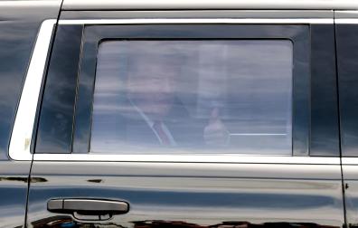 Donald Trump es conducido al juzgado en Miami