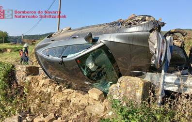 Estado en el que ha quedado el coche tras el accidente de Guirguillano