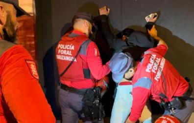 La Policía Foral detiene a una persona por robo de móviles y carteras en el primer día de San Fermín