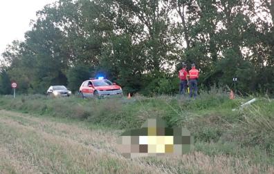 Imagen de los agentes de Policía Foral en el lugar del siniestro