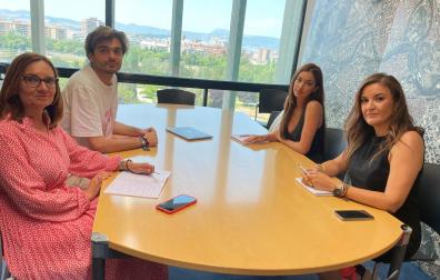 Los ediles Zozaya y Silgado, en la reunión con la asociación