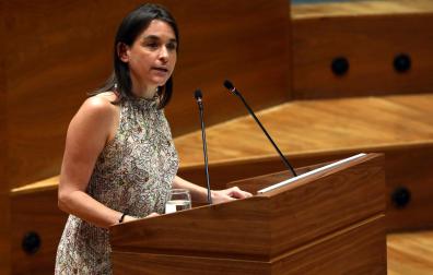 Begoña Alfaro durante el pleno de investidura de María Chivite