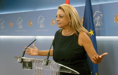 La representante de Coalición Canaria (CC) en el Congreso, Cristina Valido, atiende a los medios de comunicación tras su reunión con el Rey