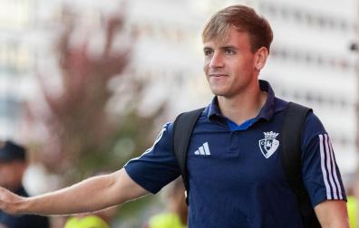 Pablo Ibáñez, en la llegada de Osasuna al estadio de El Sadar para el partido contra el Atlético de Madrid