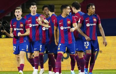 Los jugadores del Barça celebran el tanto que les permitió vencer al Sevilla