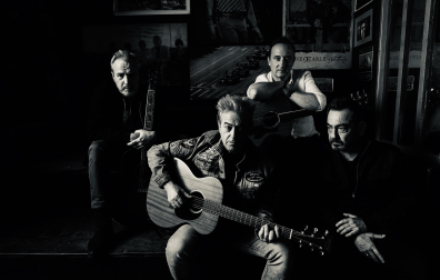 La banda Hombres G, con el guitarrista Rafa Gutiérrez en primer término.