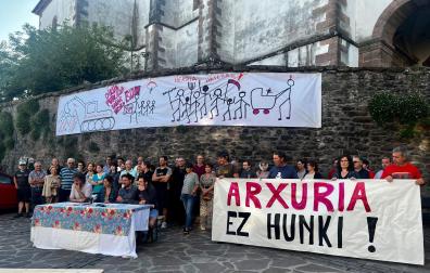 Comparecencia de este jueves por la mañana en la plaza de Zugarramurdi