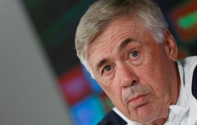l entrenador del Real Madrid, Carlo Ancelotti, en rueda de prensa después del entrenamiento del equipo este viernes