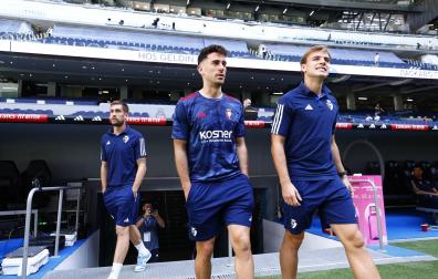 Aitor Fernández, Kike Barja y Pablo Ibáñez, en el Santiago Bernabéu