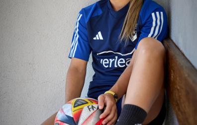 A: J.P. Urdíroz
F: 10-10-2023
P: Iara Lacosta
L: Pamplona. Instalaciones del C.A. Osasuna en Tajonar.
T: Fútbol Femenino. Entrevista Iara Lacosta.