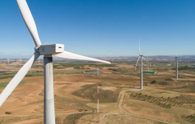 A: BLANCA ALDANONDO
F: 13/09/2023
P:  
L: ABLITAS
T: AEROGENERADORES DEL GRUPO ENHOL. MOLINOS DE VIENTO