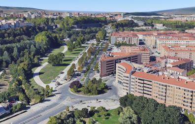 Vista aérea del Paseo del Arga en la Rochapea