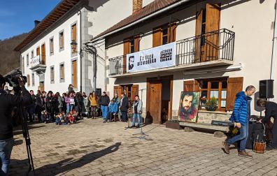 Homenaje a Mikel Zabalza en Orbaiceta
