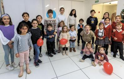 De izquierda a derecha y de abajo arriba: Lara Rodríguez de Miguel, Ane Armendáriz Echeverria, Alejandro Hernández Arrondo, Maialen Armendáriz Echeverria, Xavier Hernández Arrondo, Martín Amezqueta Remirez, Gabriel Buxens Echevarren, Enara Tisera Domínguez, Alejandra García Lamuela, Maialen Garcia Lamuela, Bruno Miranda Ayerra, Silvia Tello González, Javier Tello González, Leire Amézqueta Remírez, Marina Amézqueta Remirez, Pablo Ucar Larumbe, Irati Medina Echarri, Olivia Chung Arzoz, Ana Chung Arzoz, Saioa Rodríguez de Miguel, Alex Canalejo Ollo, Claudia Canalejo Ollo