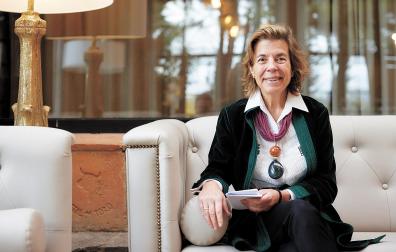 La directora de industria alimentaria del ICEX aboga por la creación de grandes marcas y la excelencia para ganar competitividad./