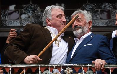 Imágenes de la moción de censura y nombramiento de Joseba Asiron como alcalde de Pamplona./