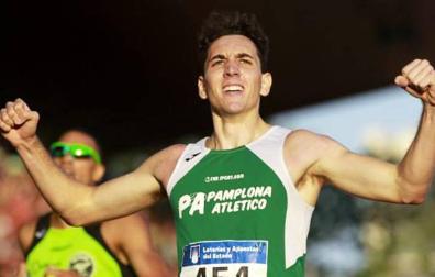 Sergio Fernández ya lució la camiseta del Pamplona hasta 2016. DN