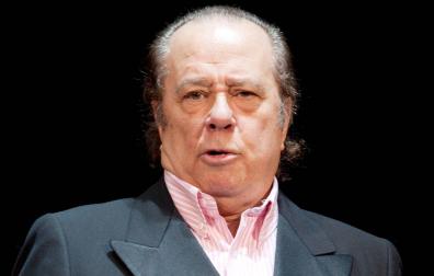 Paco Arévalo, en una actuación en Pamplona en 2014