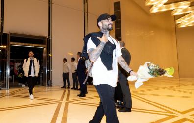 Rubén García, entrando ayer en el hotel de concentración en Riad